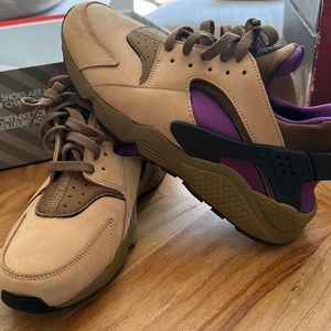 Nike Air Huarache - PB&J size 10.5